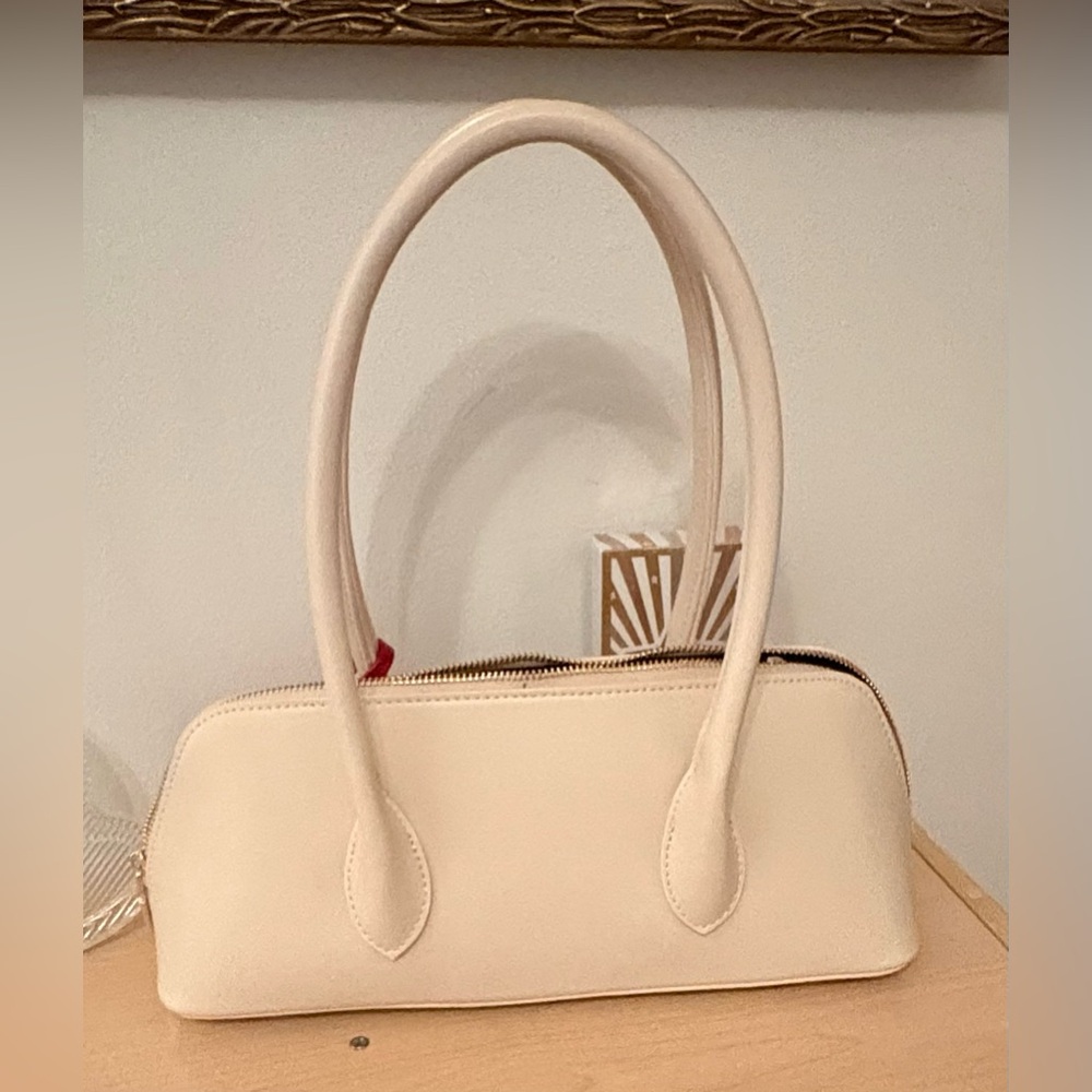 Urban Expressions Oatmilk Double Handle Handbag with Red Heart Zipper Pouch NWT - Picture 6 of 7